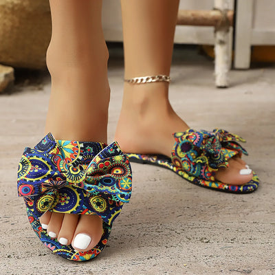 Colorful bow printed open-toe sandals with ankle chain, comfortable flat sandals for women, perfect for summer and casual outings
