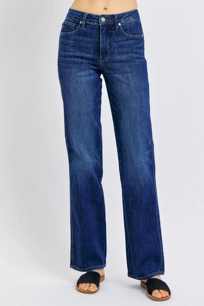 Side view showcasing the fit of Judy Blue Full Size Tummy Control Straight Jeans Plus Size.