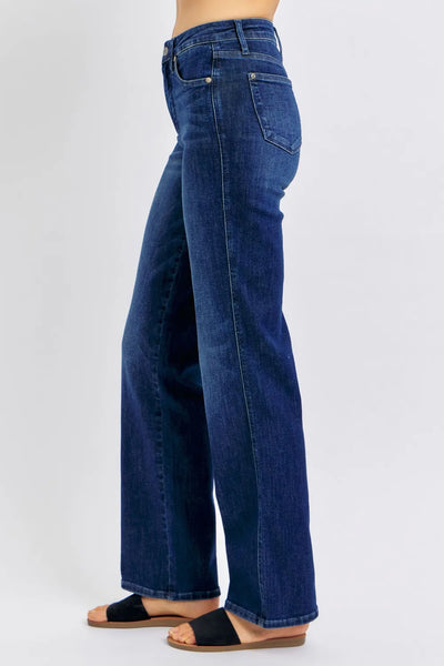 Close-up of the front detailing of Judy Blue Full Size Tummy Control Straight Jeans Plus Size.