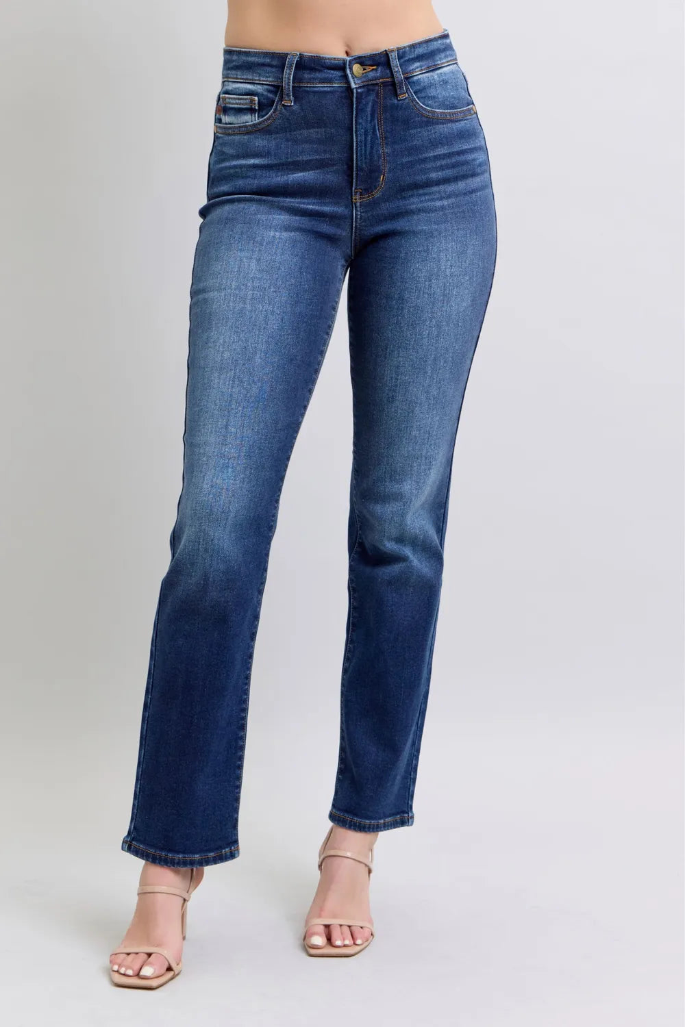 Front view of Judy Blue Full Size Washed Straight Leg Jeans with Pockets.