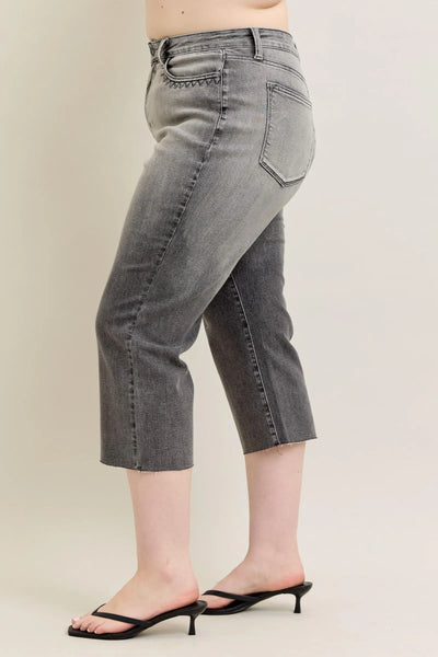 Close-up of the back detailing of Judy Blue Full Size Wide Leg Capris Jeans Plus Size.