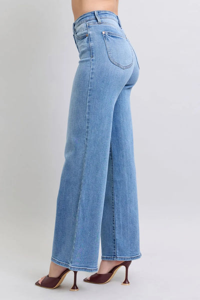 Close-up of the back detailing of Judy Blue Full Size Wide Leg Jeans with Pockets.