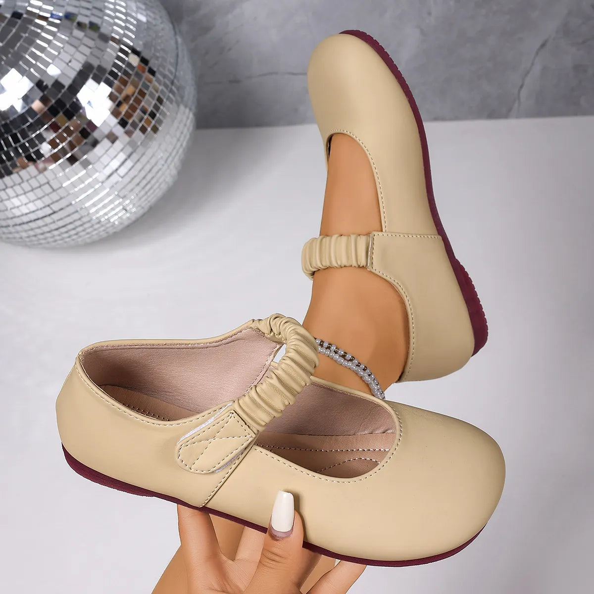 Close-up of the heel on Round Toe Flat Loafers, emphasizing the low heel design for all-day wear.