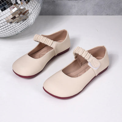 Model wearing Round Toe Flat Loafers, showcasing their comfortable, stylish, and versatile look.